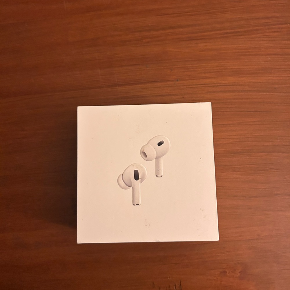 Apple AirPods Pro 2nd Gen with MagSafe Case